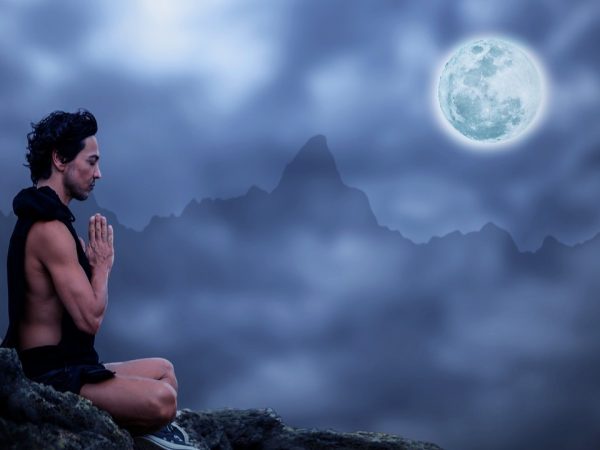 Telihold meditáció