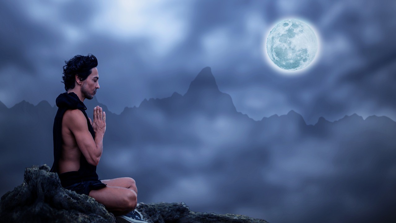 Telihold meditáció